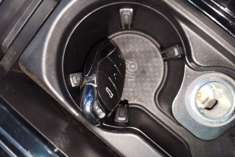 Used Hongqi H6 2023 2.0T ZhiZhen Edition Vehicle Key