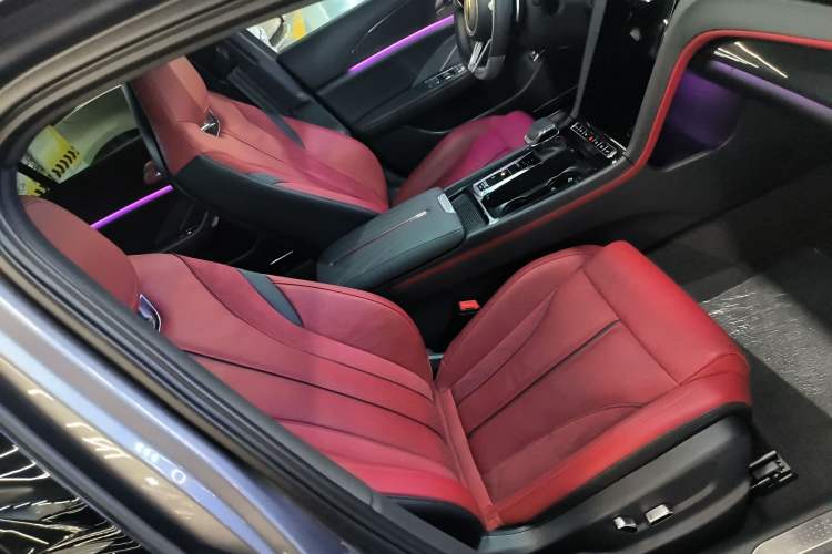 Used Hongqi H6 2023 2.0T ZhiZhen Edition Right Front Seat