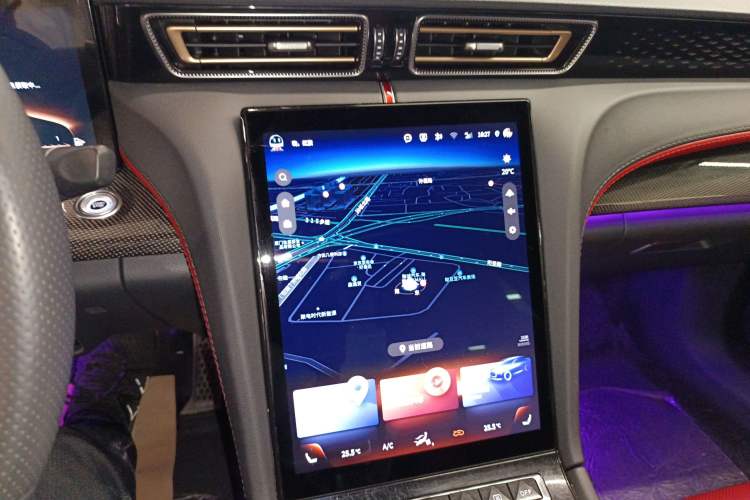 Used Hongqi H6 2023 2.0T ZhiShang Version Audio And AC Panel