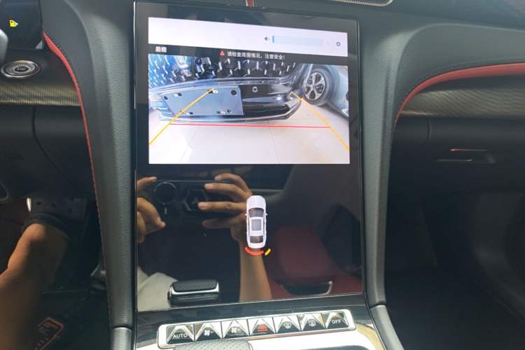 Used Hongqi H6 2023 2.0T Zhiyi Version Audio And AC Panel