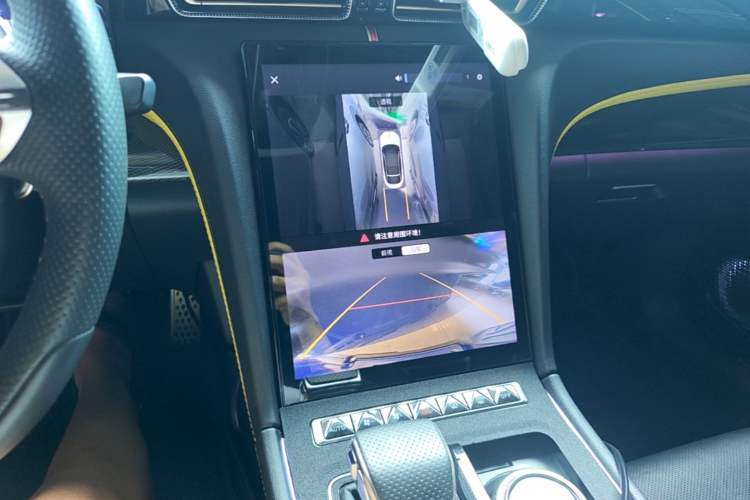 Used Hongqi H6 2023 2.0T ZhiShang Version Audio And AC Panel