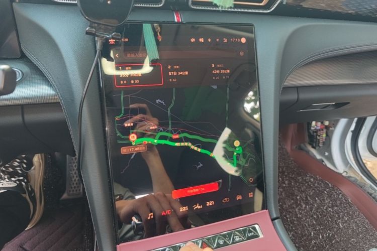 Used Hongqi H6 2023 2.0T ZhiMei Edition Audio And AC Panel