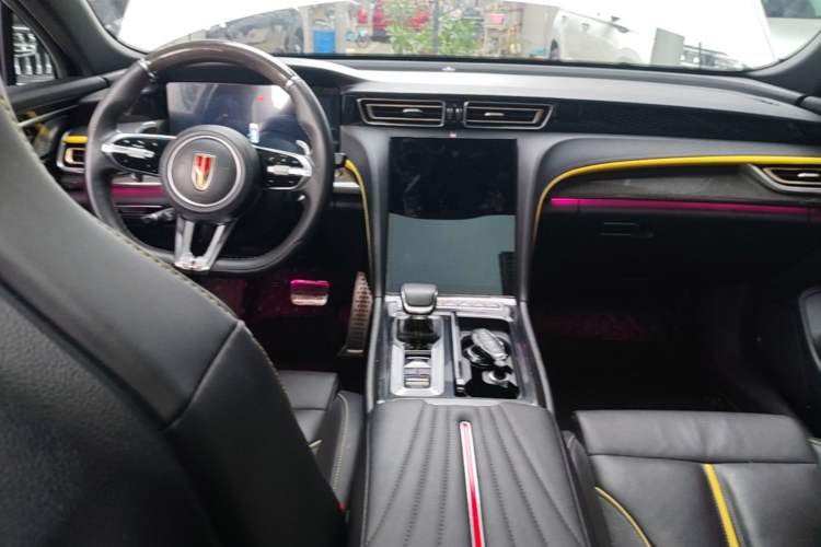 Used Hongqi H6 2023 2.0T ZhiShang Version Center Console