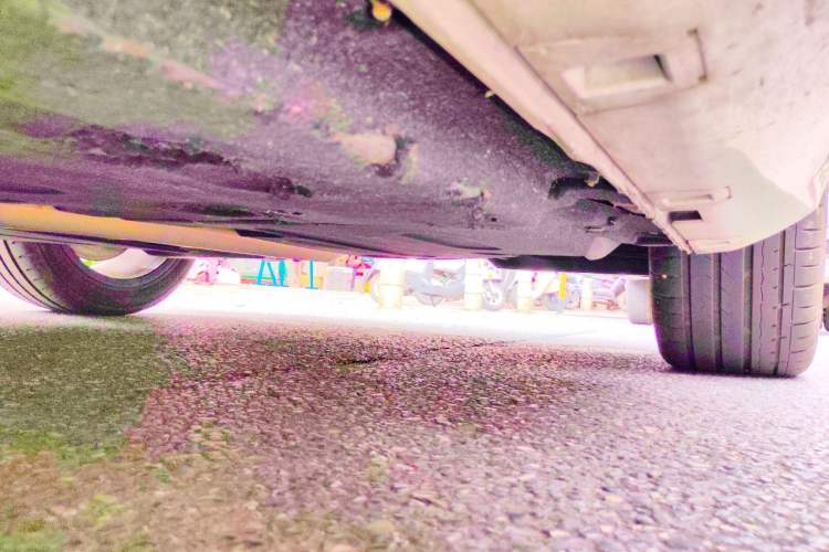 Used Hongqi H6 2023 2.0T ZhiShang Version Chassis Front Left