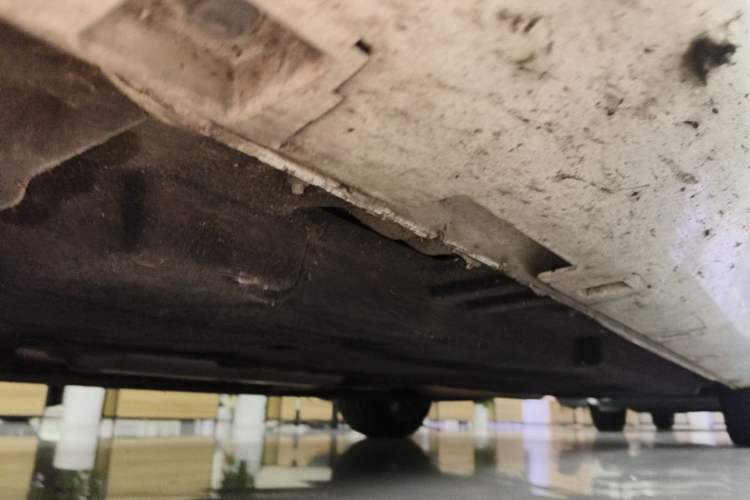 Used Hongqi H6 2023 2.0T ZhiShang Version Chassis Front Left