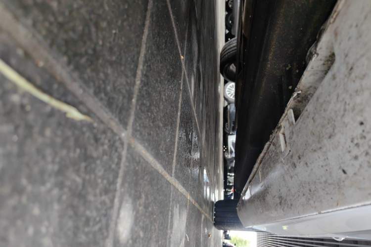 Used Hongqi H6 2023 2.0T ZhiShang Version Chassis Front Left