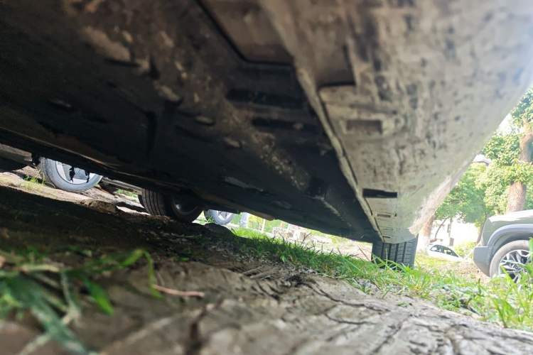Used Hongqi H6 2023 2.0T ZhiMei Edition Chassis Front Left