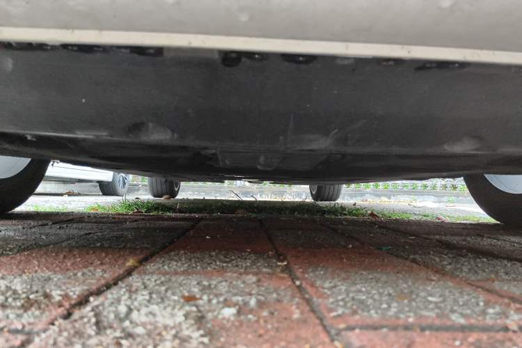 Used Hongqi H6 2023 2.0T ZhiShang Version Chassis Front