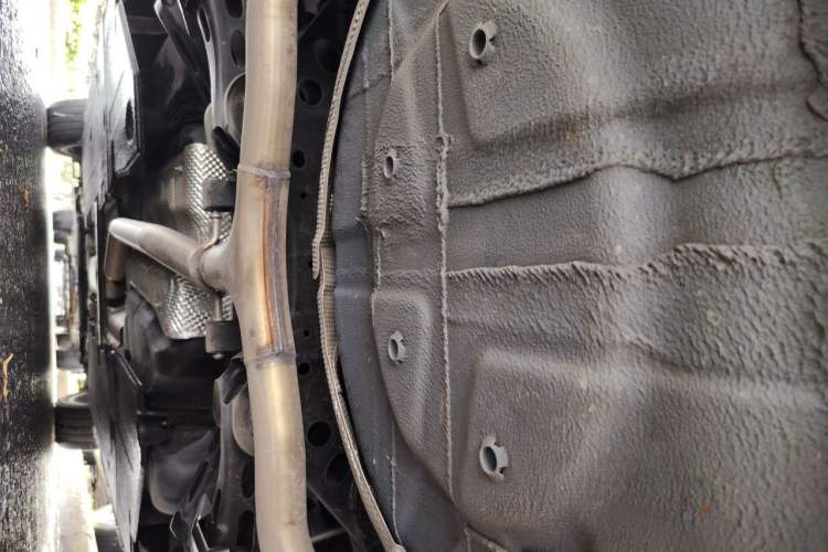 Used Hongqi H6 2023 2.0T ZhiShang Version Chassis Rear