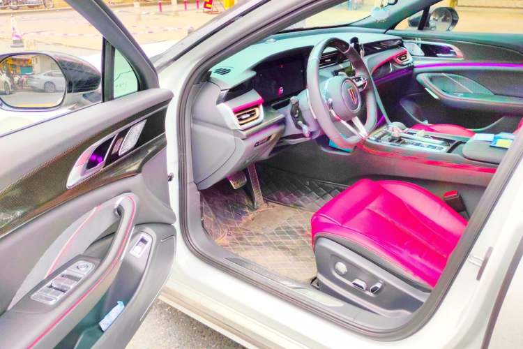 Used Hongqi H6 2023 2.0T ZhiShang Version Driver Seat