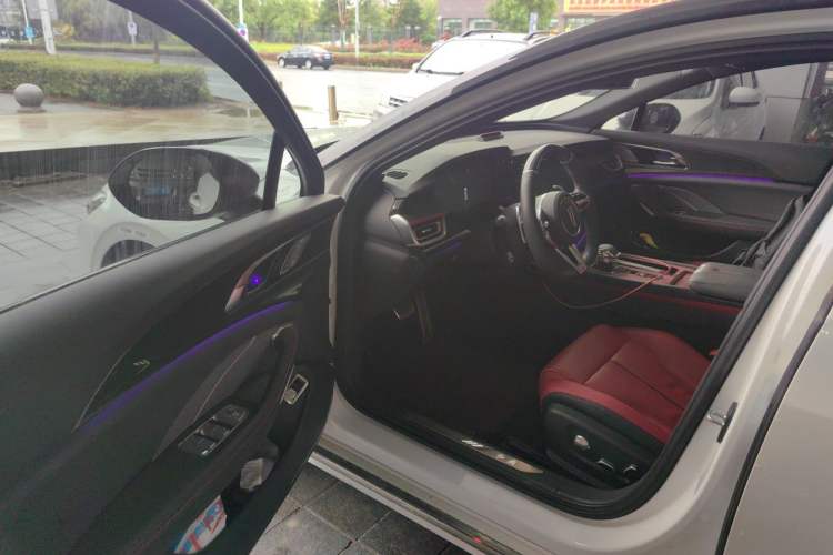Used Hongqi H6 2023 2.0T ZhiShang Version Driver Seat