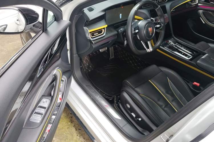 Used Hongqi H6 2023 2.0T ZhiShang Version Driver Seat