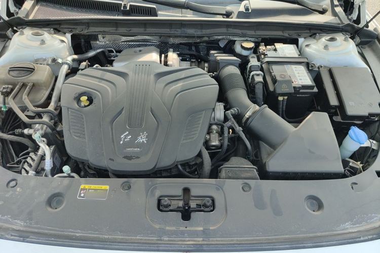 Used Hongqi H6 2023 2.0T ZhiShang Version Engine Bay