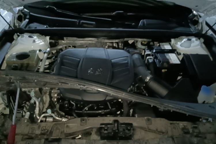 Used Hongqi H6 2023 2.0T Zhiyi Version Engine Bay