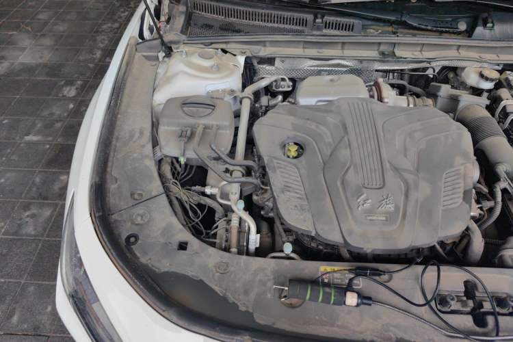 Used Hongqi H6 2023 2.0T ZhiShang Version Engine Bay Right