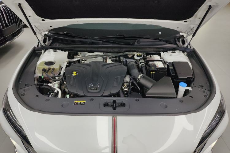 Used Hongqi H6 2023 2.0T Zhiyi Version Engine Bay
