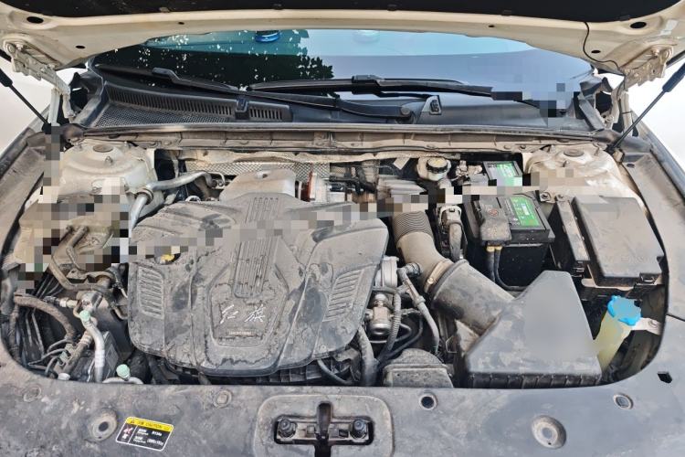 Used Hongqi H6 2023 2.0T ZhiMei Edition Engine Bay