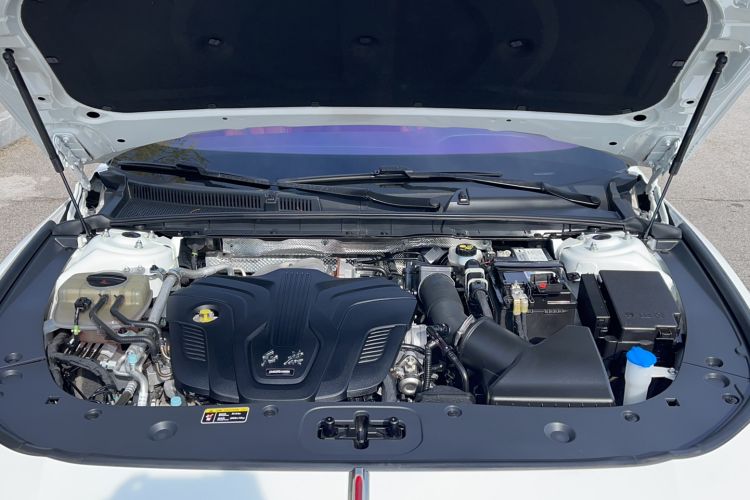 Used Hongqi H6 2023 2.0T ZhiShang Version Engine Bay