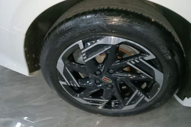 Used Hongqi H6 2023 2.0T Zhiyi Version Exterior 2