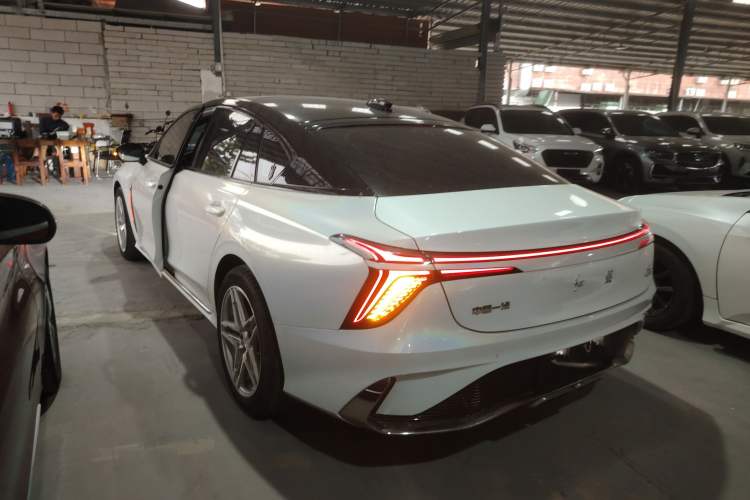 Used Hongqi H6 2023 2.0T ZhiShang Version Exterior 2