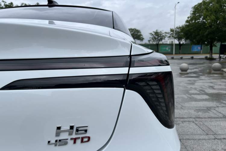 Used Hongqi H6 2023 2.0T Zhiyi Version Exterior 8