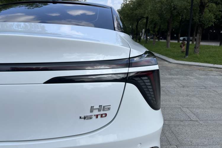 Used Hongqi H6 2023 2.0T ZhiShang Version Exterior 8