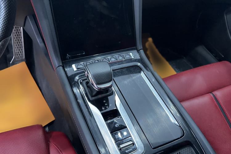 Used Hongqi H6 2023 2.0T ZhiZhen Edition Gear Lever