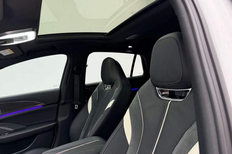 Used Hongqi H6 2023 2.0T ZhiShang Version Headliner