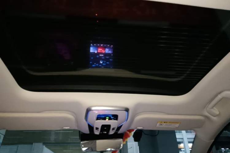 Used Hongqi H6 2023 2.0T Zhiyi Version Headliner