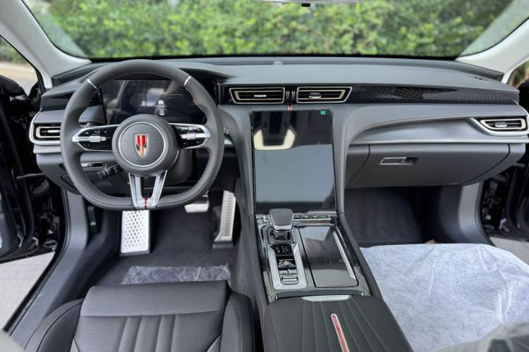 Used Hongqi H6 2023 2.0T ZhiMei Edition Interior 1