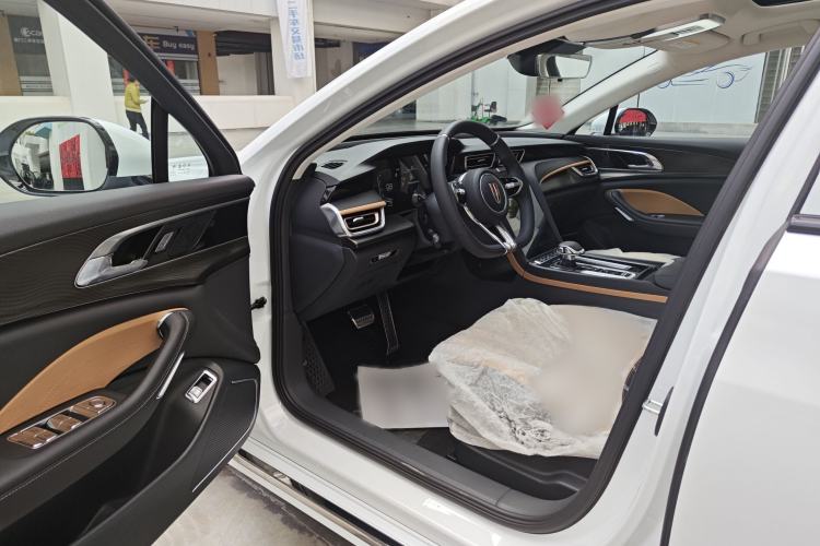 Used Hongqi H6 2023 2.0T ZhiMei Edition Interior 5
