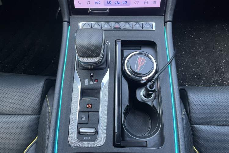 Used Hongqi H6 2023 2.0T ZhiShang Version Interior 8