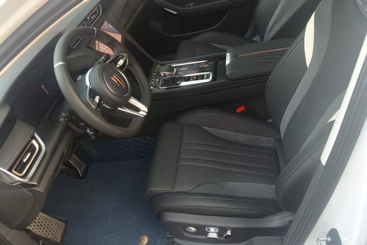 Used Hongqi H6 2023 2.0T Zhiyi Version Left Front Seat