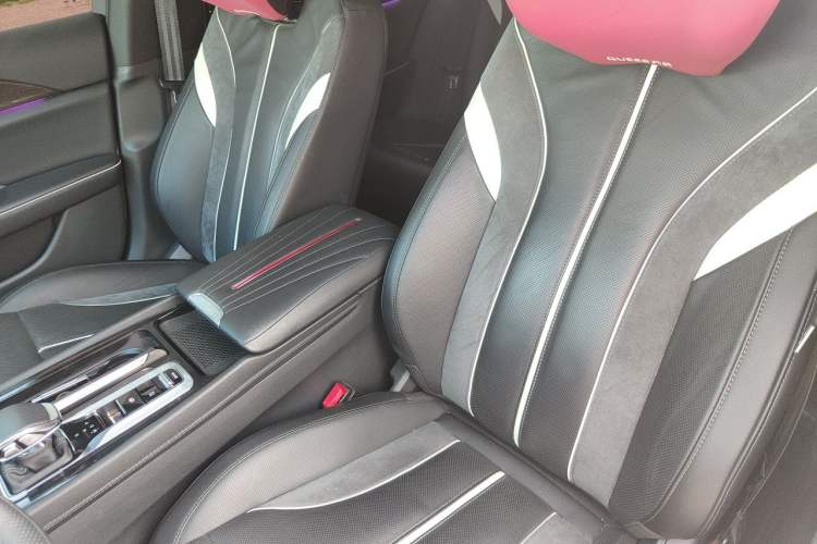 Used Hongqi H6 2023 2.0T ZhiShang Version Left Front Seat