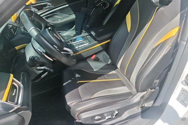 Used Hongqi H6 2023 2.0T ZhiShang Version Left Front Seat