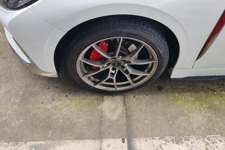 Used Hongqi H6 2023 2.0T ZhiShang Version Left Front Wheel Hub