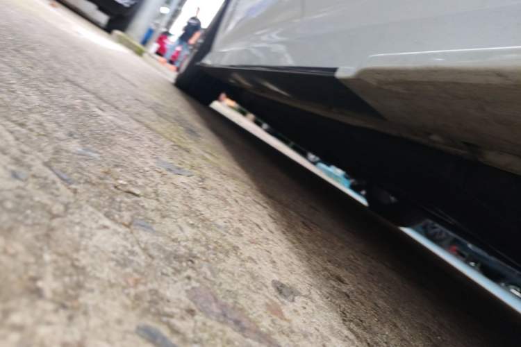 Used Hongqi H6 2023 2.0T ZhiShang Version Left Side Sill
