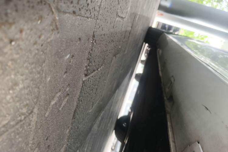 Used Hongqi H6 2023 2.0T ZhiShang Version Left Side Sill