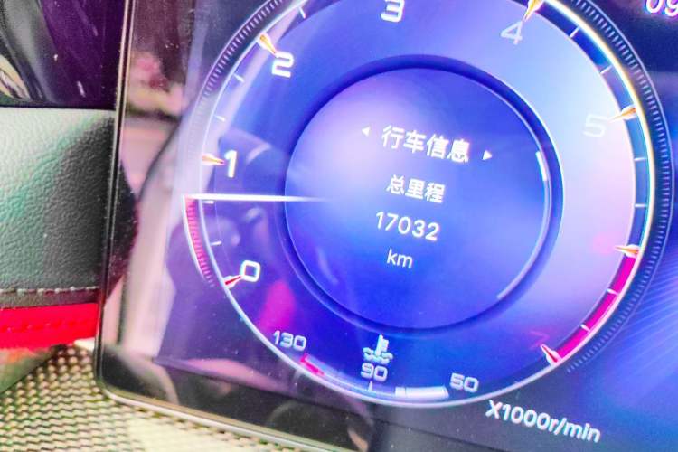 Used Hongqi H6 2023 2.0T ZhiShang Version Odometer Close Up