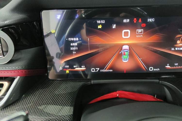 Used Hongqi H6 2023 2.0T ZhiShang Version Odometer Close Up