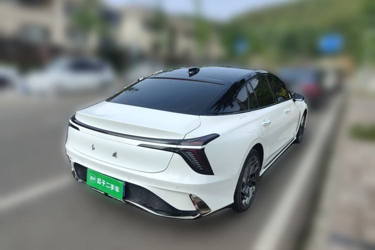 Used Hongqi H6 2023 2.0T ZhiShang Version Rear Right 45 Deg