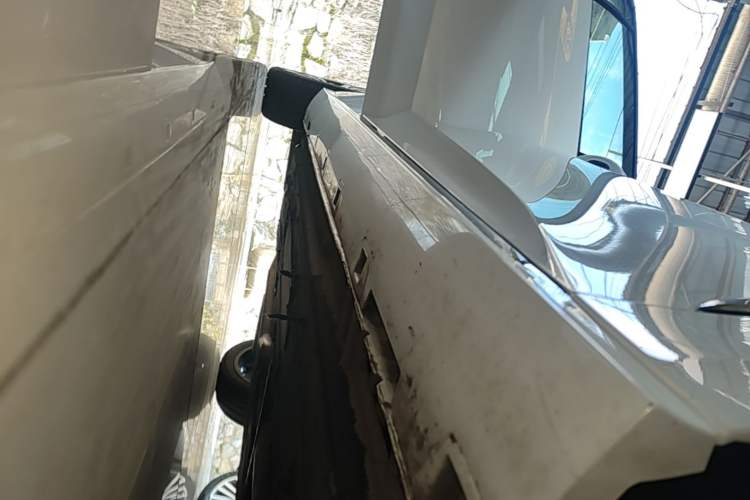Used Hongqi H6 2023 2.0T ZhiShang Version Right Side Sill