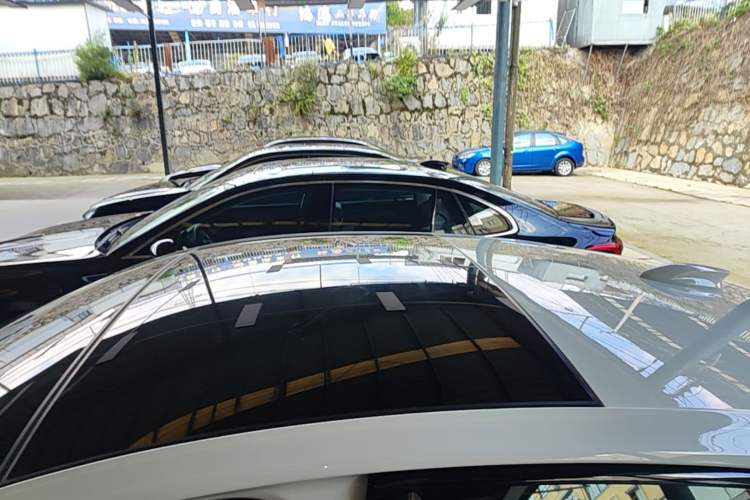 Used Hongqi H6 2023 2.0T ZhiShang Version Roof