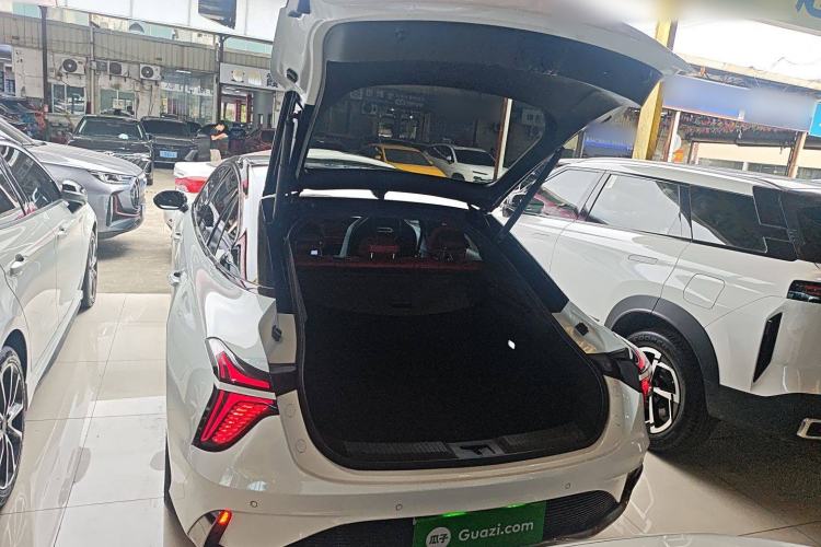 Used Hongqi H6 2023 2.0T ZhiShang Version Trunk