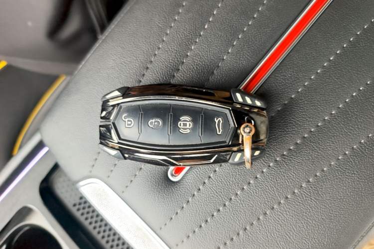 Used Hongqi H6 2023 2.0T ZhiShang Version Vehicle Key