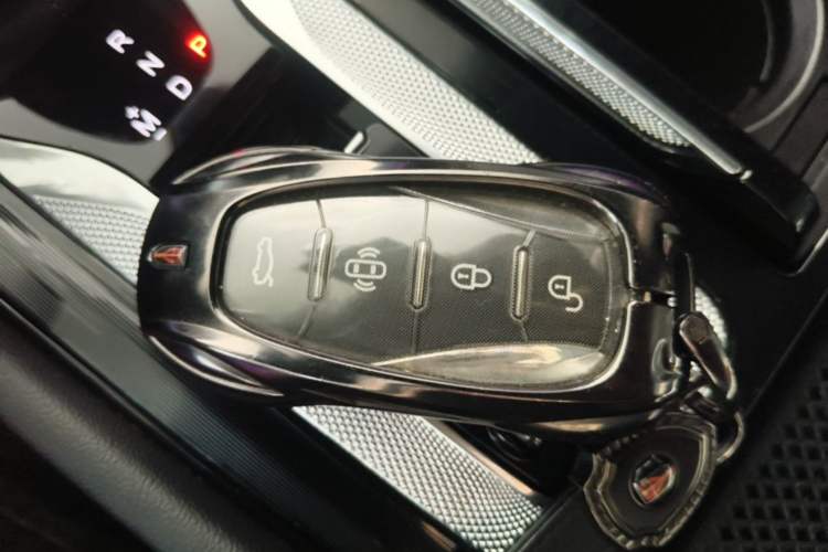 Used Hongqi H6 2023 2.0T ZhiShang Version Vehicle Key
