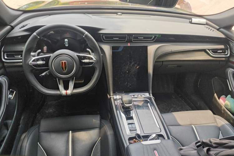 Used Hongqi H6 2024 2.0T ZhiShang Version Center Console