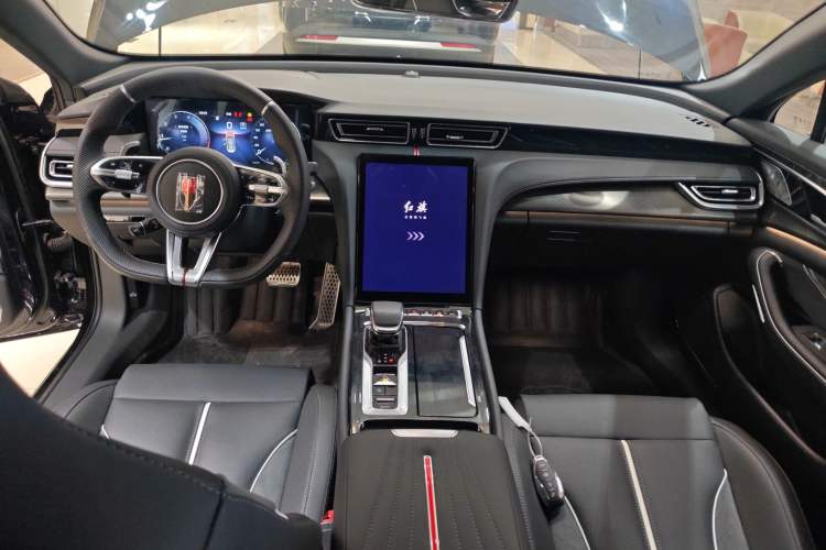 Used Hongqi H6 2024 2.0T ZhiShang Version Center Console