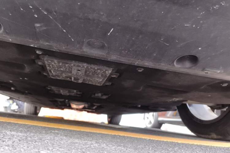 Used Hongqi H6 2024 2.0T ZhiMei Edition Chassis Front