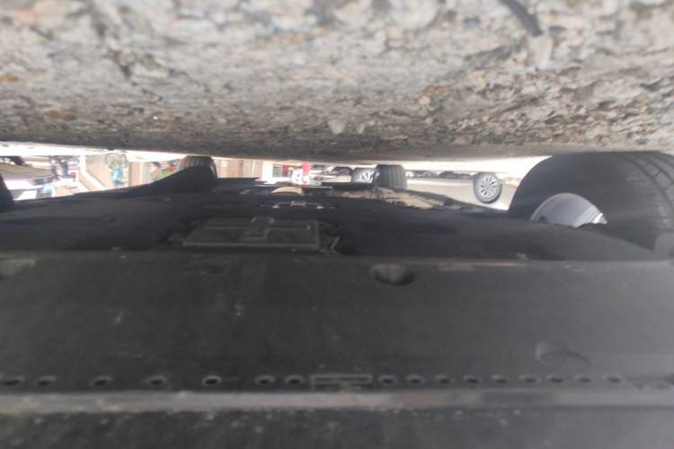 Used Hongqi H6 2024 2.0T ZhiMei Edition Chassis Front